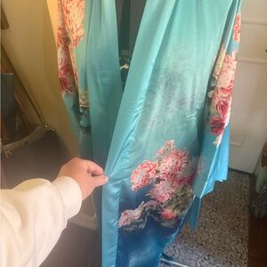 Coral Chrysanthemum Long Kimono Robe - Blue and Pink